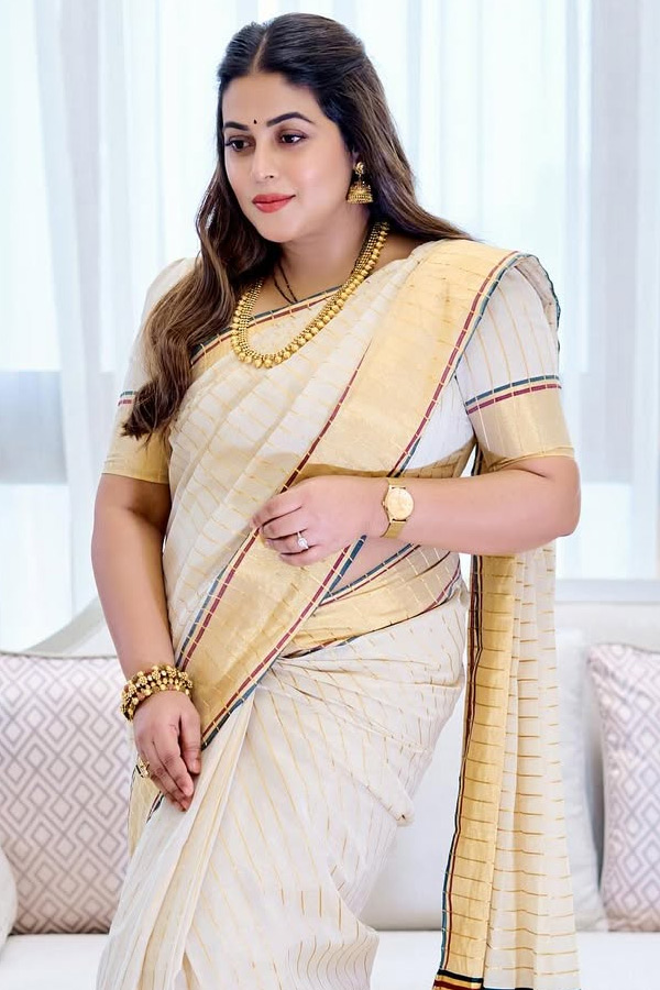 Actress Poorna looks gorgeous In saree Photos6