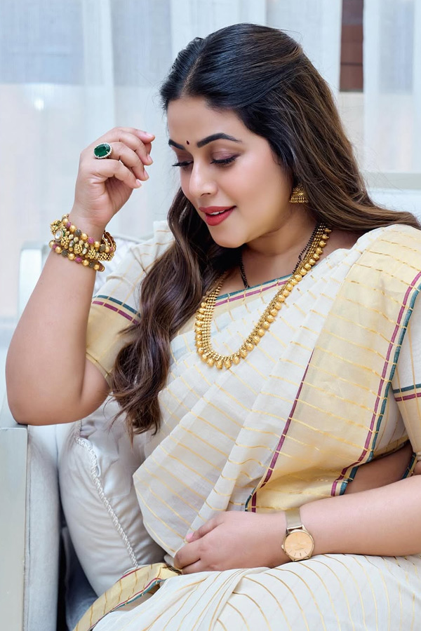 Actress Poorna looks gorgeous In saree Photos9