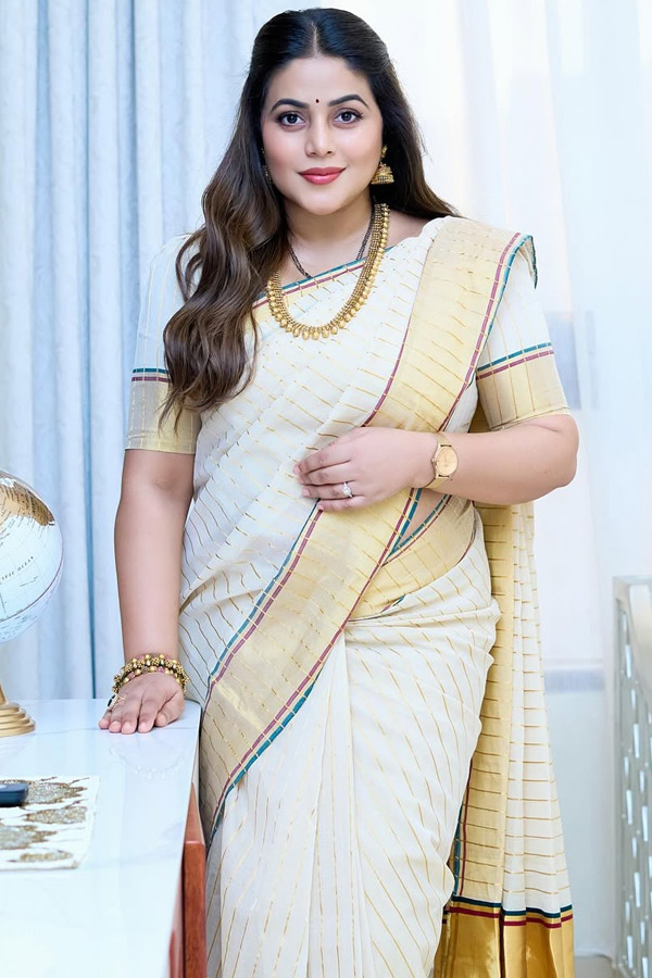 Actress Poorna looks gorgeous In saree Photos10