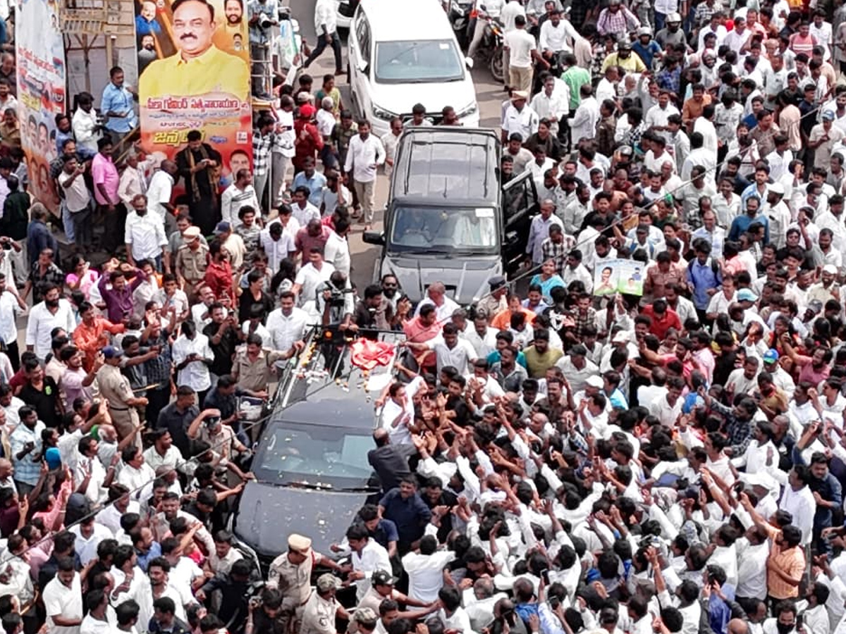 YS Jagan Narsipatnam Tour On Medical Colleges Privatization Photos18