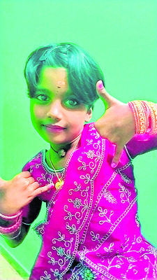 పిల్లలను కడతేర్చి.. తండ్రి ఆత్మహత్య 1