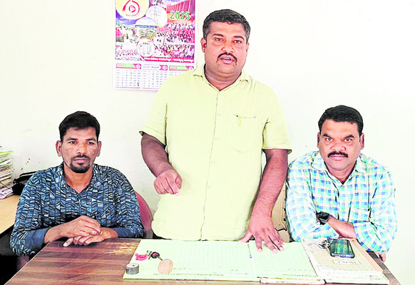 జాతీయస్థాయి అడ్వెంచర్‌ క్యాంపునకు డిగ్రీ విద్యార్థి 
1