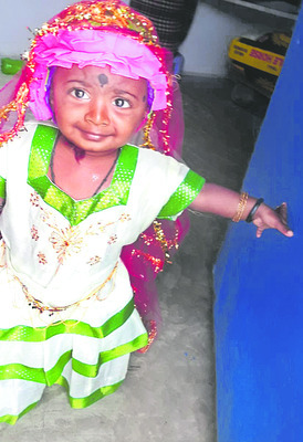 నీటి బకెట్లో పడి చిన్నారి మృతి 1