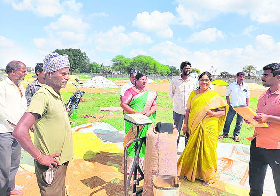 జాతీయస్థాయి అడ్వెంచర్‌ క్యాంపునకు డిగ్రీ విద్యార్థి 
2