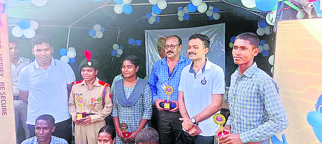 బాటలో నడుద్దాం9