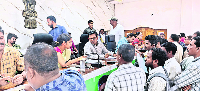 సమస్యల పరిష్కారంపై ప్రత్యేక దృష్టి1