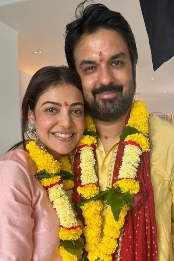 Actress Kajal Aggarwal celebrates five years of marriage with Gautam Kitchlu Photos23