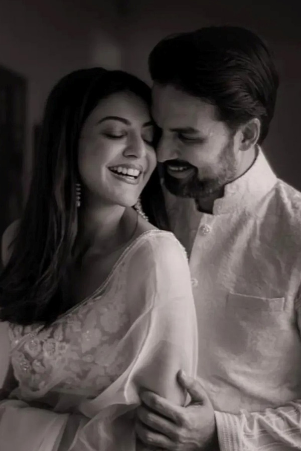 Actress Kajal Aggarwal celebrates five years of marriage with Gautam Kitchlu Photos30
