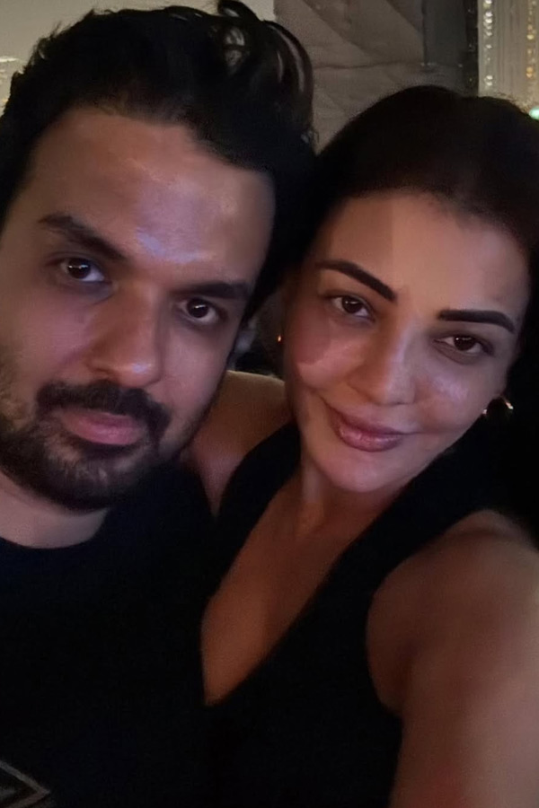 Actress Kajal Aggarwal celebrates five years of marriage with Gautam Kitchlu Photos11