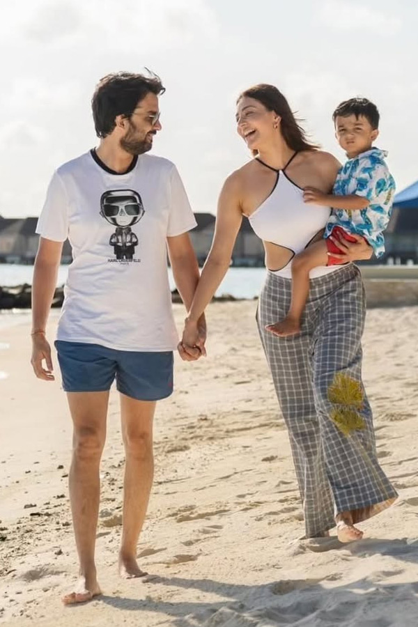 Actress Kajal Aggarwal celebrates five years of marriage with Gautam Kitchlu Photos14