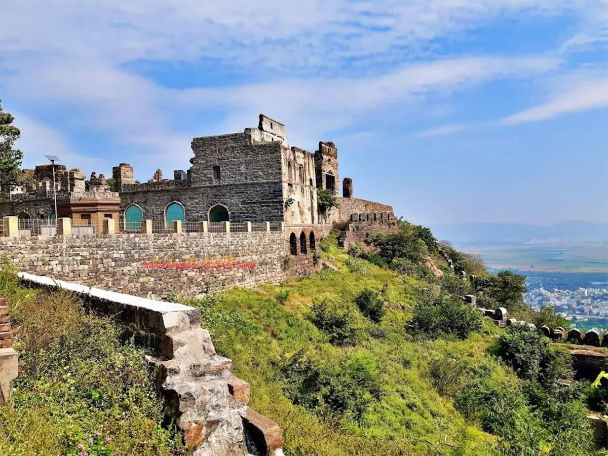Kondapalli Fort NTR district in Andhra Pradesh Photos2