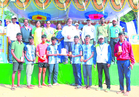 ముగిసిన గురుకుల జోనల్‌ స్థాయి క్రీడాపోటీలు1