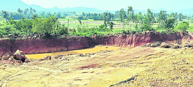 కొల్లగొట్టేస్తున్నారు..!1