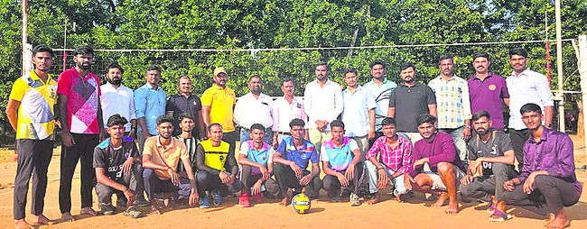 ఉమ్మడి జిల్లా వాలీబాల్‌ జట్ల ఎంపిక1