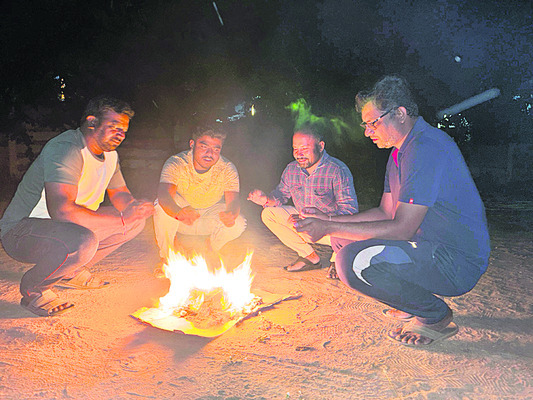 ఏర్పాట్ల పరిశీలన 
2