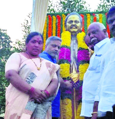 ఎస్పీ బాలసుబ్రహ్మణ్యం  విగ్రహావిష్కరణ 
1