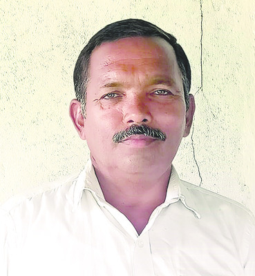 వేతనాలు అందక ఇబ్బందులు1