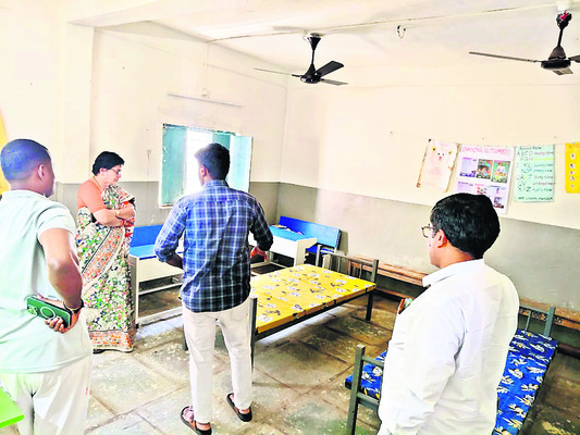 ఏర్పాట్ల పరిశీలన 
1