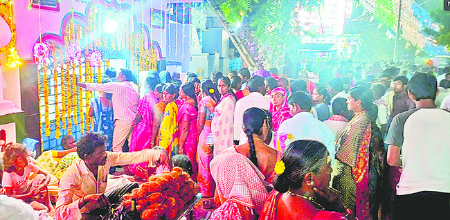 వైభవంగా గంధ మహోత్సవం 1