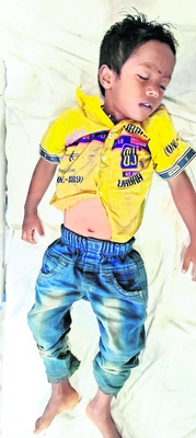 నీటిగుంతలో పడి బాలుడి మృతి  1