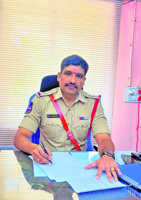 బాధ్యతల స్వీకరణ  
2