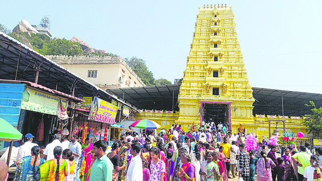 పోరాటాలతోనే సమస్యలు పరిష్కారం 
1