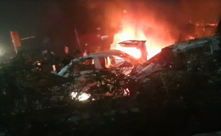Delhi Car Blast LIVE: Delhi Blast Explosion in Car Near Red Fort Metro Station Photos11
