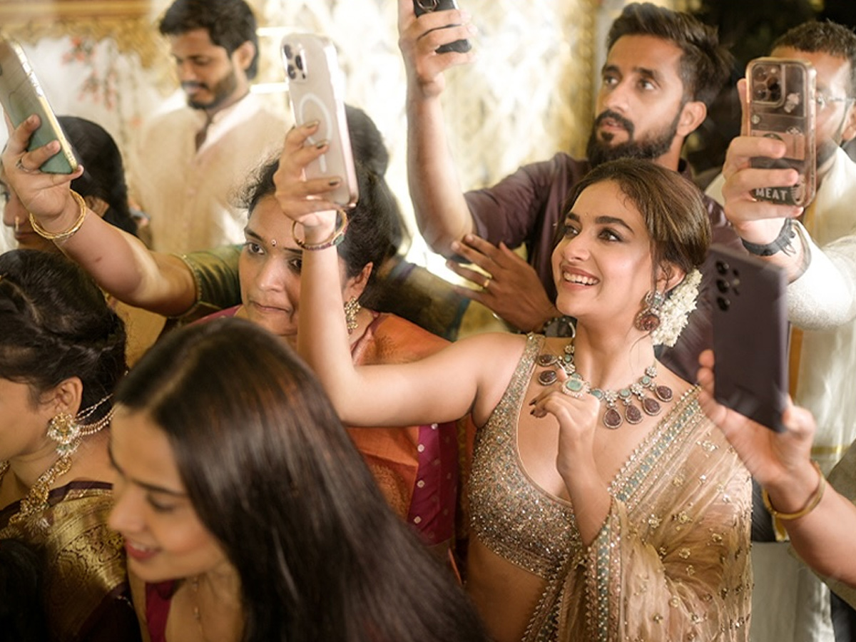 Kidambi Srikanth-Shravya Varma Wedding Anniversary Special Photos19