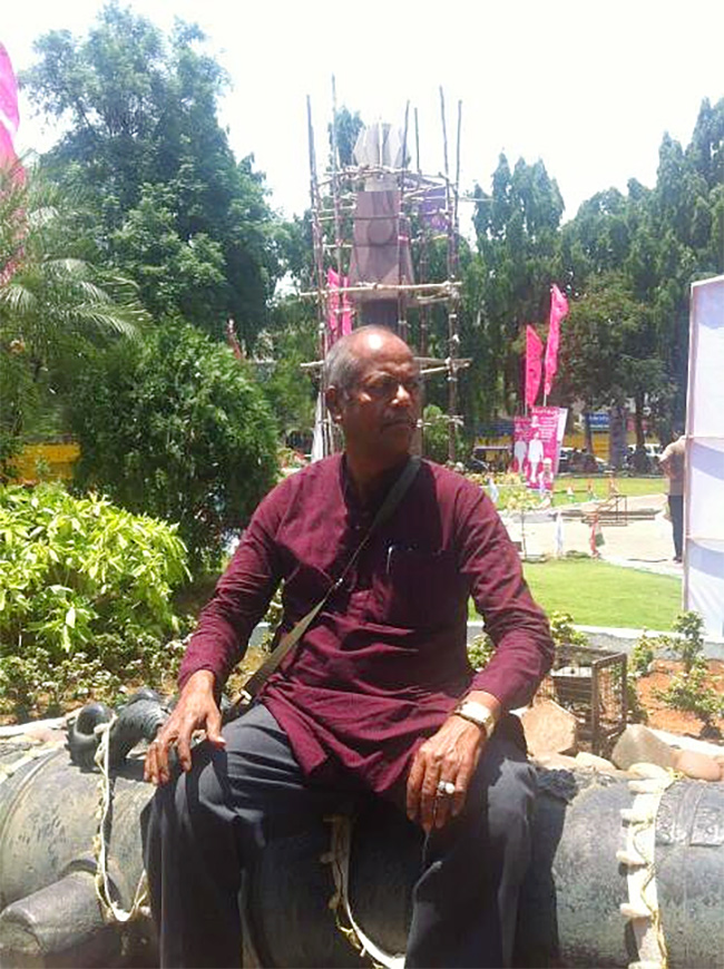 Singer from Telangana Ande Sri Rare and unseen Photos8