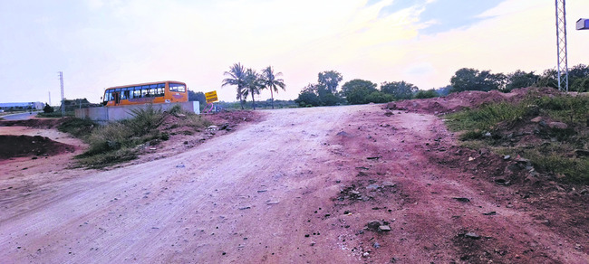 జంక్షన్లలో పొంచి ఉన్న ప్రమాదాలు 1