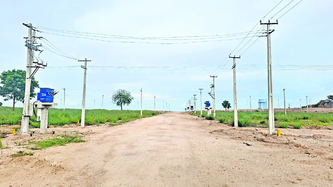 మూడేళ్లుగా ఎదురుచూస్తున్న లప్పానాయక్‌తండా వాసులు1