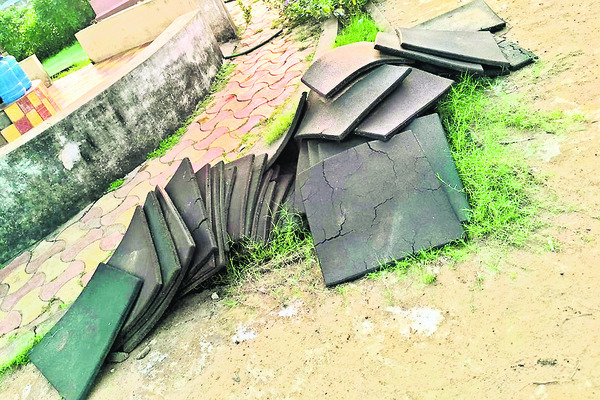 నిర్వహణ.. నిర్లక్ష్యం5