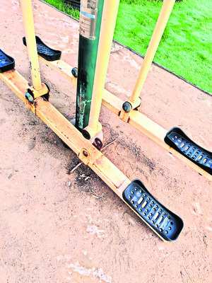 నిర్వహణ.. నిర్లక్ష్యం4