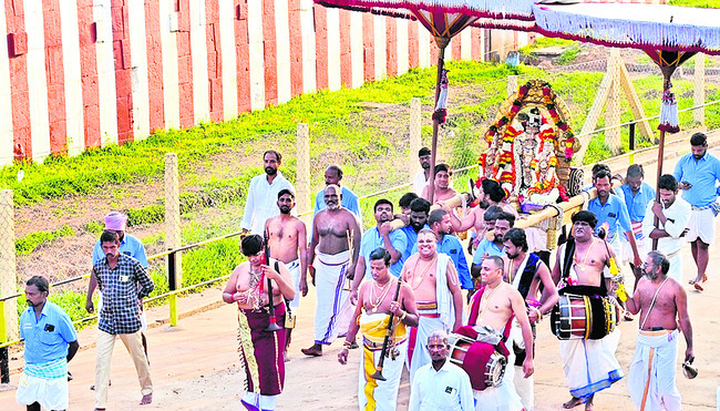 కనుల పండువగా వనభోజన మహోత్సవం1