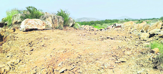 దర్జాగా కబ్జా 1