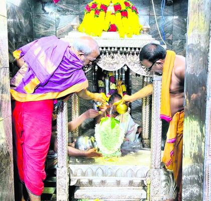 కార్తీకం.. పోటెత్తిన భక్తజనం 3