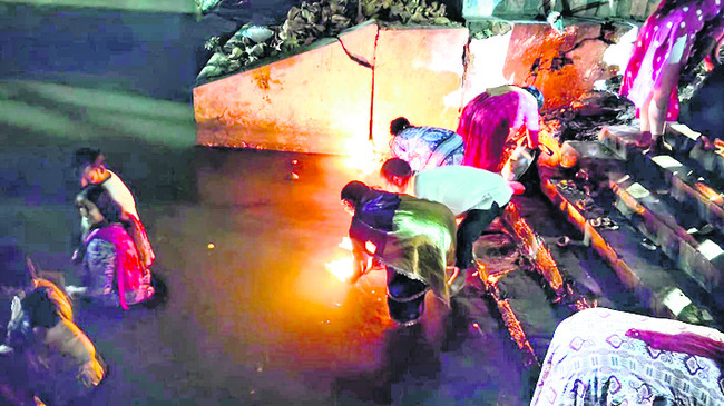 కార్తీకం.. పోటెత్తిన భక్తజనం 2