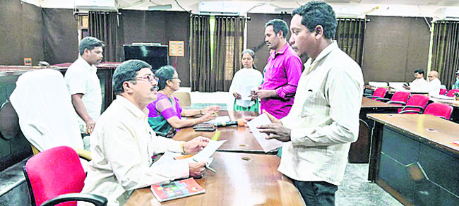 అర్జీలు పునరావృతం కాకూడదు2