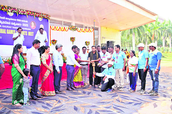 స్ఫూర్తి నింపేందుకు పోటీలు 1