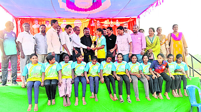 ఖోఖో పోటీల్లో విన్నర్స్‌గా విజయనగరం1