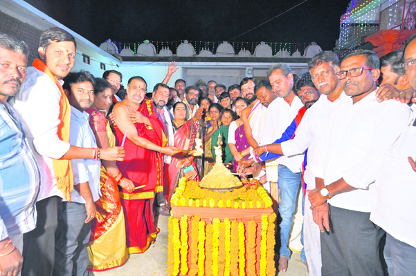 కాలభైరవుడికి లక్షదీపార్చన1