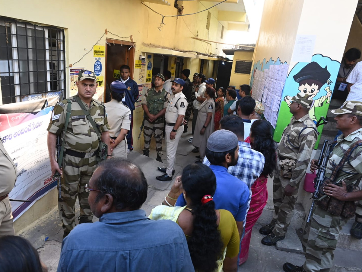 Jubilee Hills Polling Continues Till Today 6PM Photos20