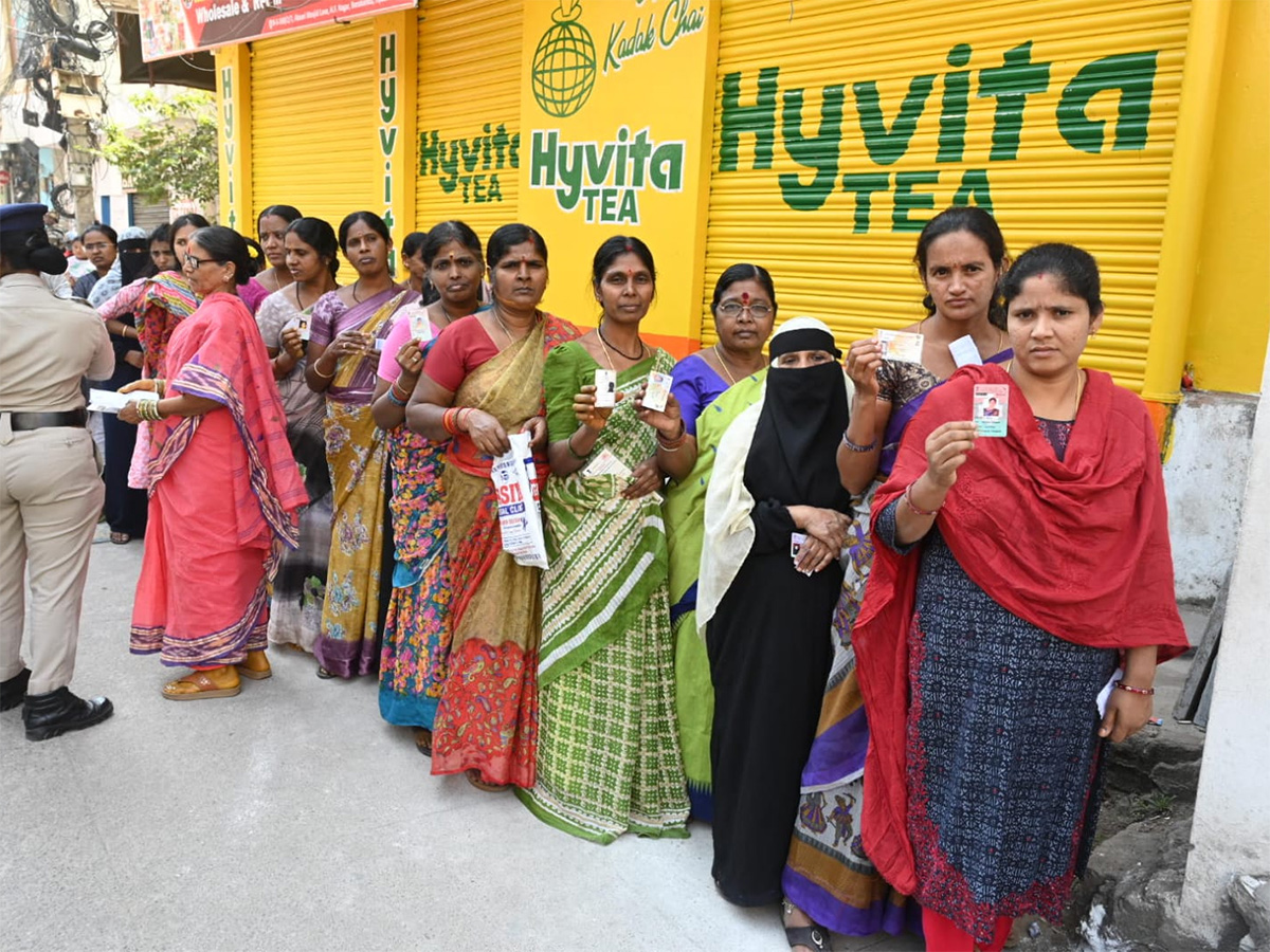 Jubilee Hills Polling Continues Till Today 6PM Photos23