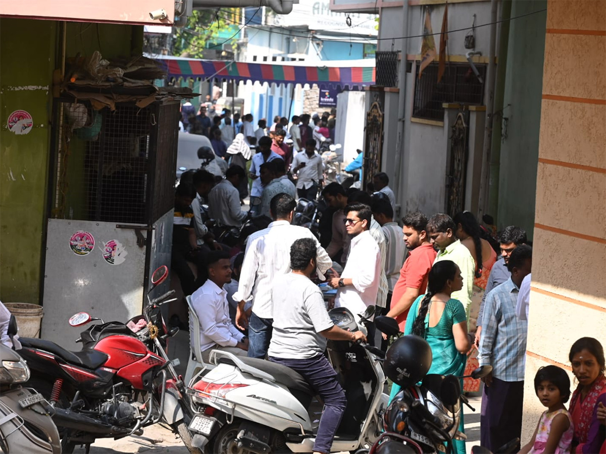 Jubilee Hills Polling Continues Till Today 6PM Photos4