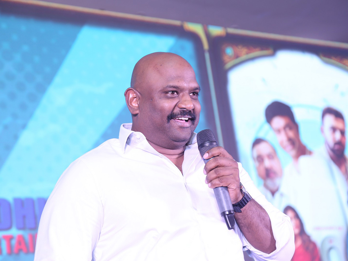 Santhana Prapthirasthu Pre Release Event Photos12