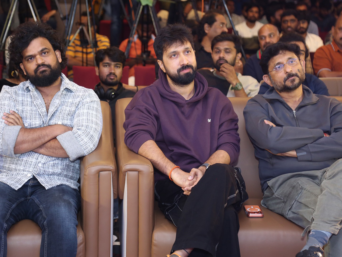 Santhana Prapthirasthu Pre Release Event Photos13