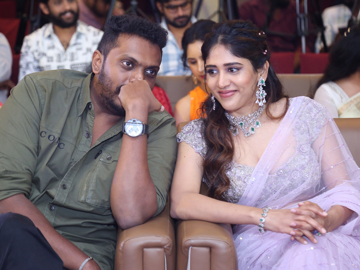 Santhana Prapthirasthu Pre Release Event Photos14