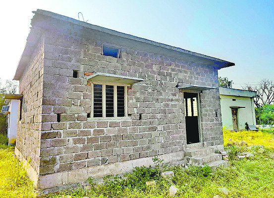 ఇందిరమ్మా.. ఇల్లేదమ్మా? 1