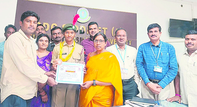 సైక్లింగ్‌ పోటీలకు ఎన్‌సీసీ క్యాడెట్‌1