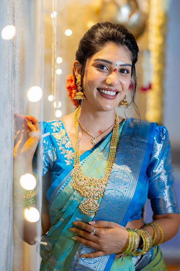 Actress Supritha Stuns In Traditional Look Photos11